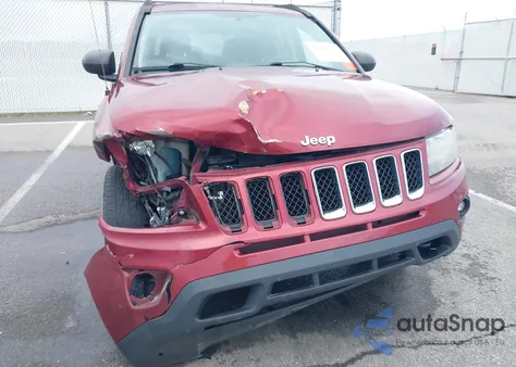 2016 Jeep Compass Sport z USA, uszkodzony, nr VIN 1C4NJDBB3GD671562